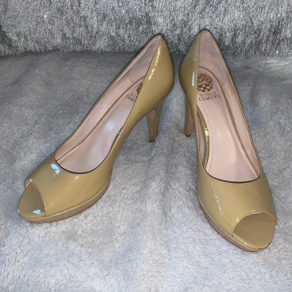 Vince Camuto Ashlynn patent leather pump - Picture 2 of 8